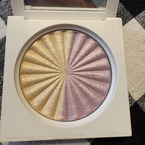 OFRA Retrograde Highlighter
